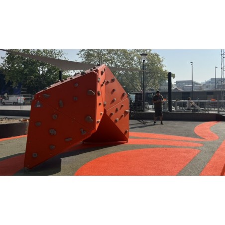 Urban Boulder – Escalada Segura y Divertida para Parques | Grip and Climb
